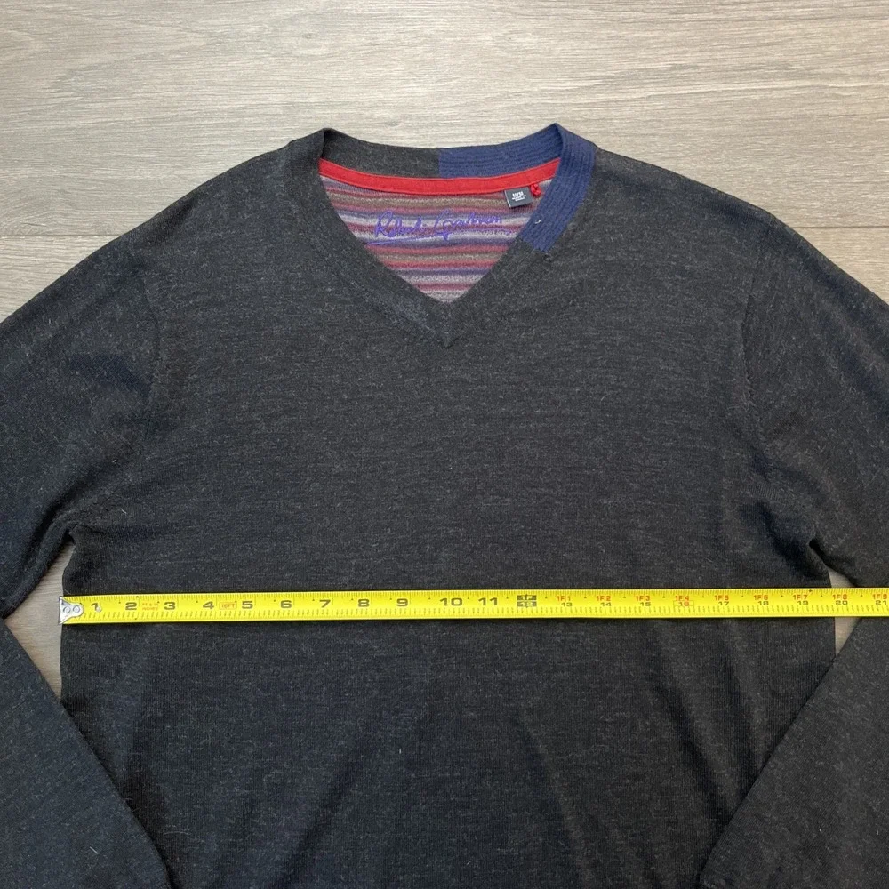 Robert Graham Mens M V-Neck Pullover Sweater Black